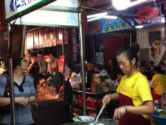 -六合夜市
