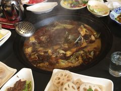 -崔记生活·铁锅炖鱼粘卷子(总店)
