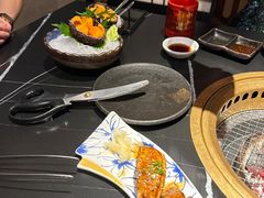 -山川小町·极番烧肉(新地假日广场店)