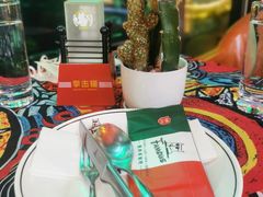 -Famous肥猫墨西哥音乐餐吧(五棵松华熙LIVE店)