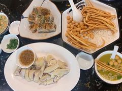 -老唐三下锅 ·张家界地标美食(溪布街店)