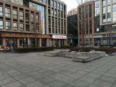 -华府九号海鲜烧烤大排档(龙域店)