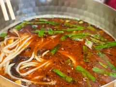 -魔都三兄弟酸辣粉·蘸卤炸串(虹桥万科店)