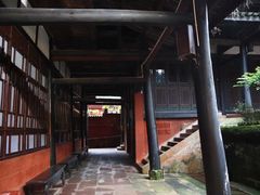 -峨眉山报国寺