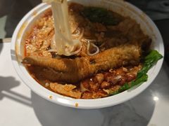 -老牌柳州螺蛳粉(同班同学美食城店)