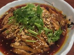 -川流不息·地道川菜·小龙虾(新松江路店)