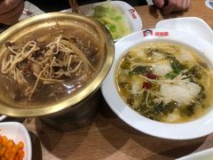 -南城香·饭香串香馄饨香(青年路店)