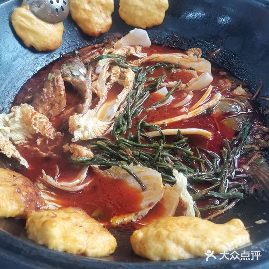 东北铁锅炖鱼村(大学城店)