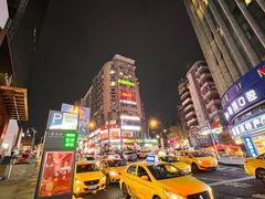 -观音桥步行街