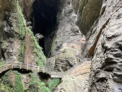 -龙水峡地缝景区