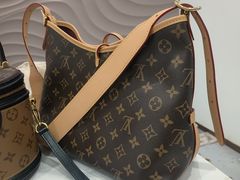 -聚云奢二手奢侈品黄金手表包包回收·中古店(三里屯总店)