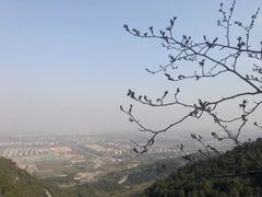 -鬼笑石后山停车场