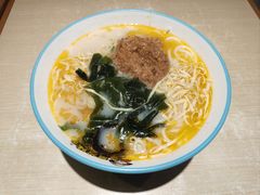 -灵芝妹子海鲜米线(劳动公园店)