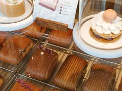 -VERIE BAKEHOUSE