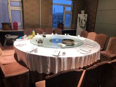 包厢-老六杀猪菜(进乡街店)