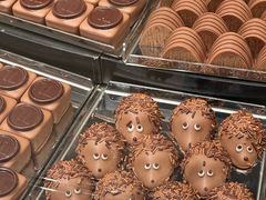 -Laderach 莱德拉(上海环贸iapm店)