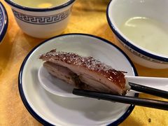 -东方之猪四更烤乳猪(金垦总店)
