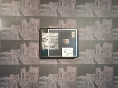 -Nathalie Djurberg与Hans Berg“牛皮纸包裹的月亮”-Prada荣宅当季展览