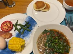 -亚龙湾希尔顿自助餐厅·海鲜·烧烤·沙滩BBQ·现场乐队