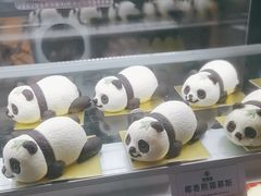 -雍容荟帝王蟹活龙虾展台自助(IFS黑金店)