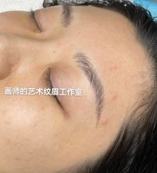 -一个差评成就的纹眉店
