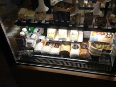 面包甜点陈列柜-星巴克(北京天坛东路店)