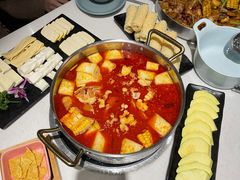 酸汤猪手火锅-小街猪手(团结湖店)