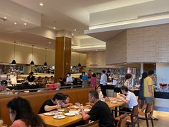 -亚龙湾希尔顿自助餐厅·海鲜·烧烤·沙滩BBQ·现场乐队