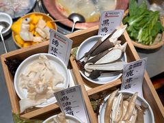 -阿婆情腊排骨火锅·野生菌季(古城旗舰店)