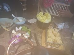 -三人行骨头王火锅(长寿店)