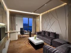 -西安长征华美达酒店