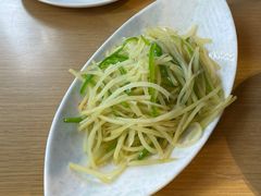 -渝信川菜 · 川味家常菜(财富购物中心店)