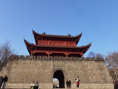 -巴陵广场