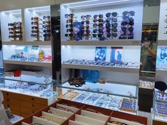 -广州宝岛眼镜武汉和光眼镜市场西区店