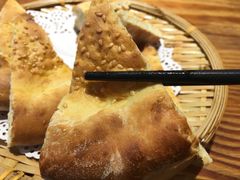 手工烤馕-塔哈尔·新疆盛宴(城西银泰店)