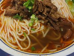 -霸蛮湖南菜·牛肉粉(荣京西街店)