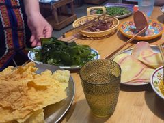 -洱火云南酸菜牛肉火锅(石景山当代商城店)