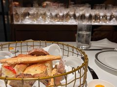 -Mogul Eatery·大亨餐酒馆