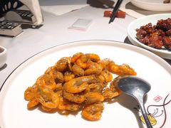 油爆小河虾-屋里厢上海菜馆