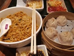-大食代美食广场(上海中心店)