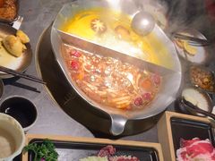 -湊湊火锅·茶憩(杭州湖滨银泰in77店)