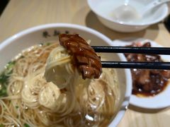 -朱新年·苏式汤团·面点(北寺塔店)