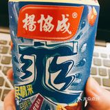 今天在便利店冰柜看到这玩意，心想既然十几年还屹立不倒