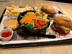 -The Habit Burger Grill 哈比特汉堡(复兴soho店)