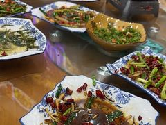 -记忆湘菜馆(芙蓉镇店)