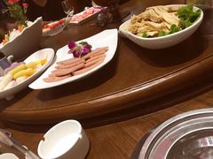 -泓炙颐凤鲜海鲜火锅料理(桐乡店)