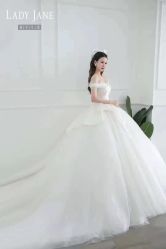 -Lady  Jane高端婚纱礼服馆