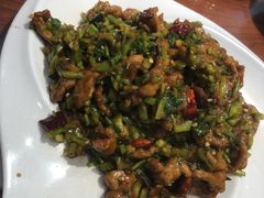 怪味牛柳-恩宏德餐馆(平山道店)