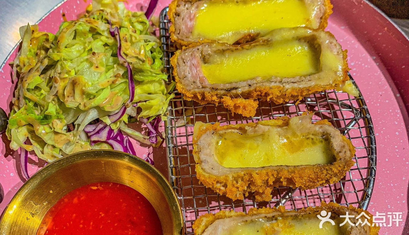 西安｜氛围感十足的首家黑猪韩式烤肉店🎀