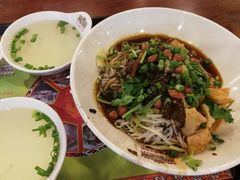 -海口骑楼小吃街